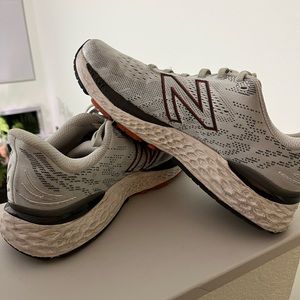 Grey new balance fresh foams